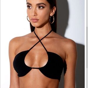 Yessa crop top motel rocks